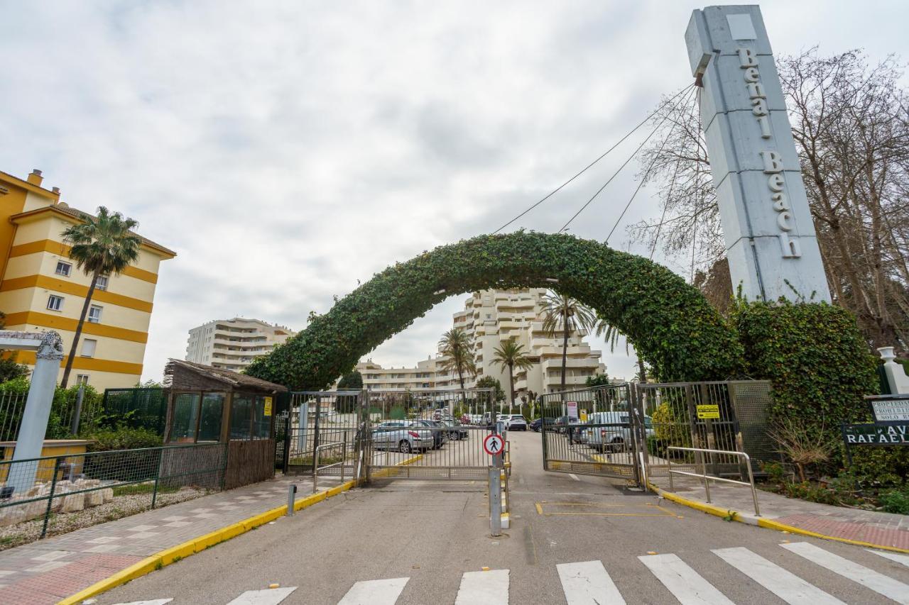 Seaview Beachfront Studio With Aqua Park & Balcony Benalmádena Zimmer foto