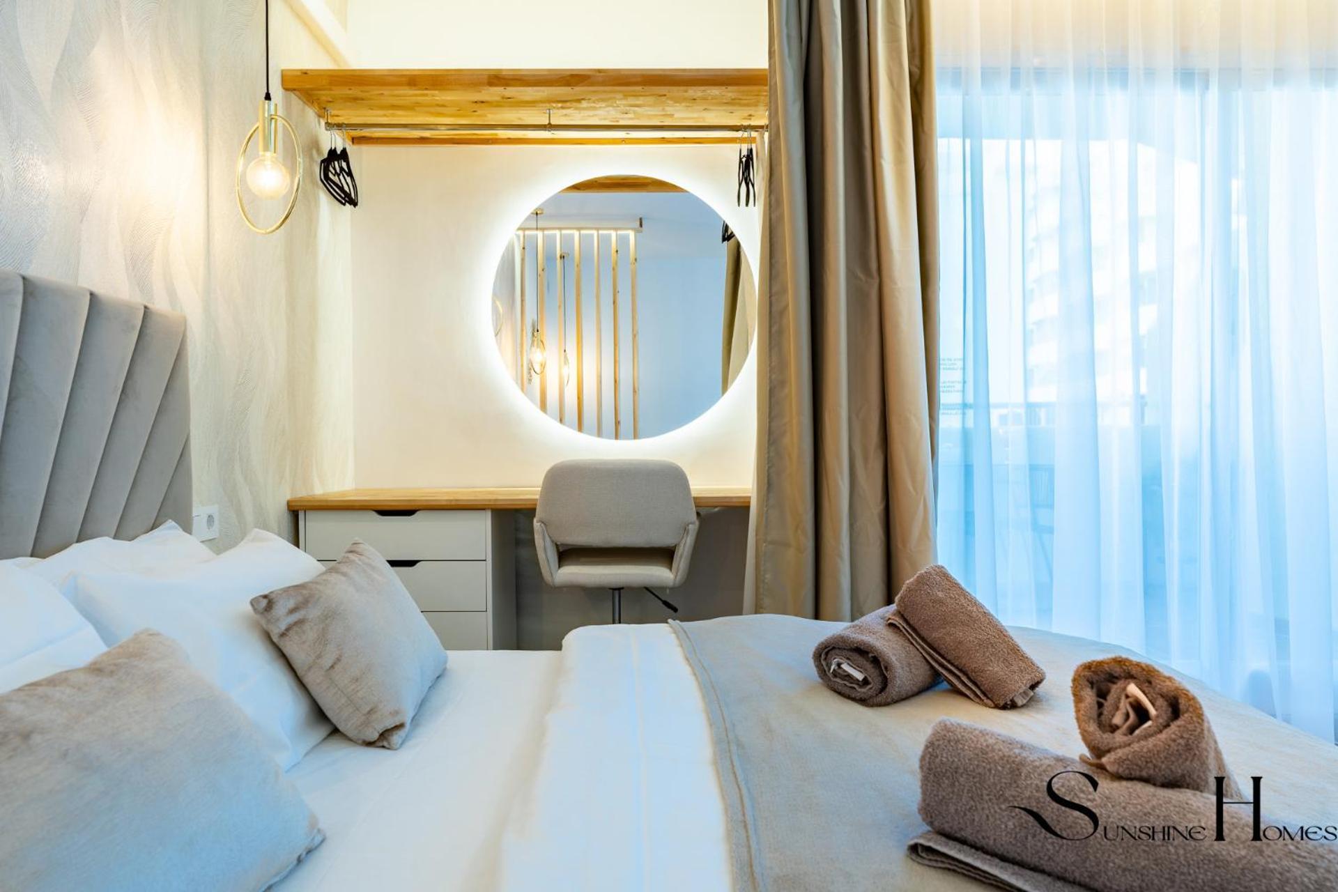 Seaview Beachfront Studio With Aqua Park & Balcony Benalmádena Exterior foto